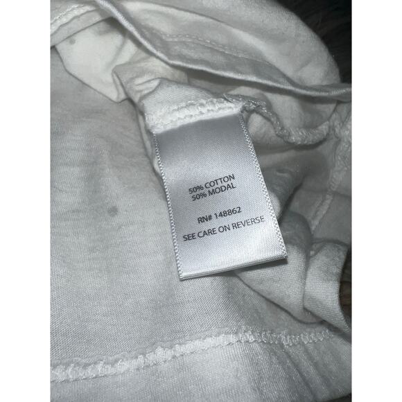 Torrid women’s white tee - Picture 9 of 12